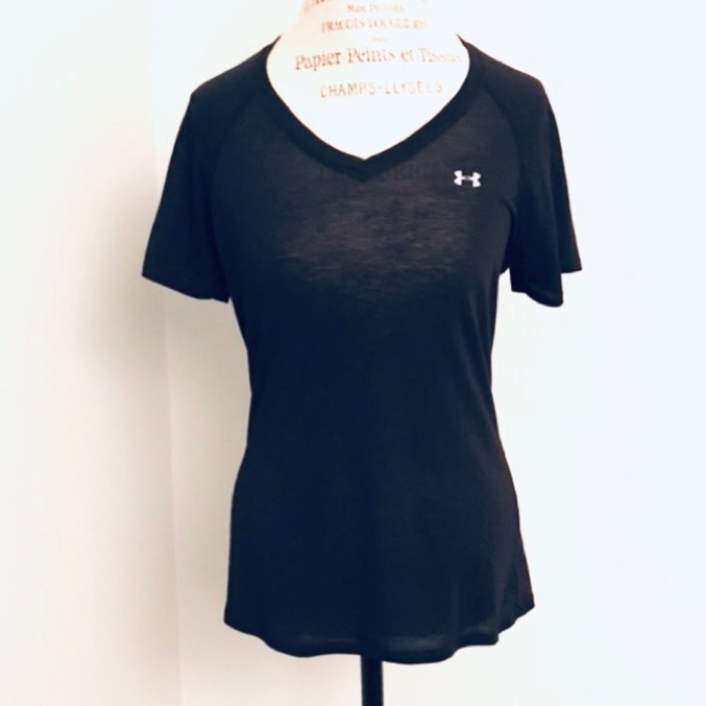 Under armor black shear v neck